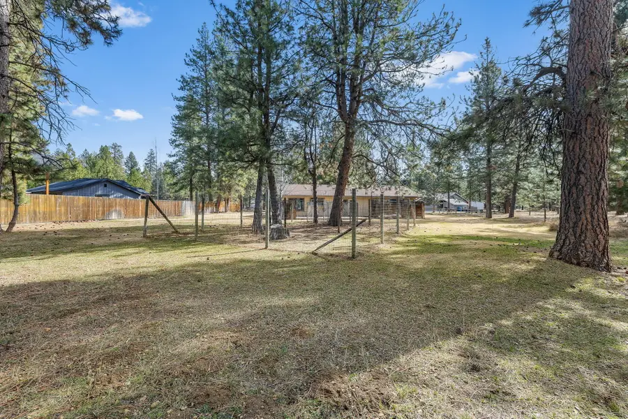 69325 Stirrup, Sisters, OR 97759 - #3