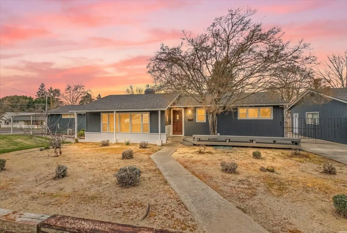 201 N Keene Way Drive, Medford, OR 97504 - #1