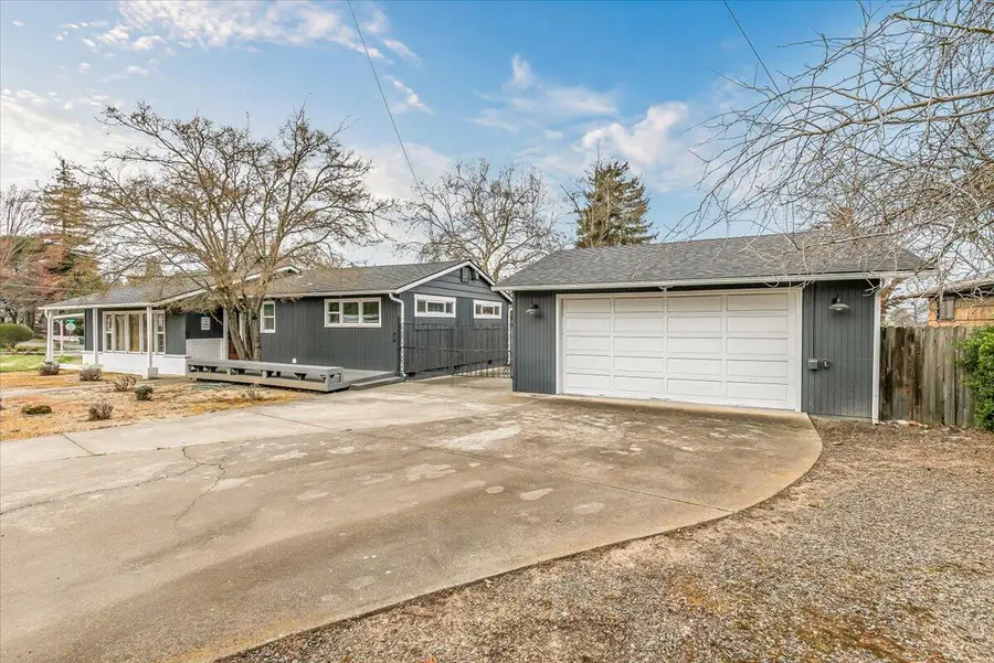 201 N Keene Way Drive, Medford, OR 97504 - #2