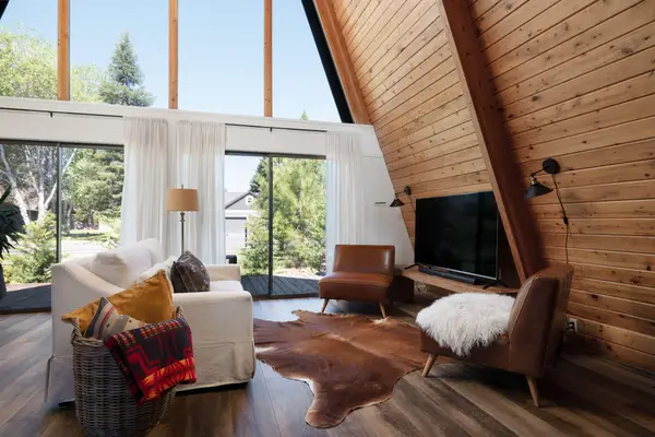 13759 SW Meadow View Drive, Camp Sherman, OR 97730