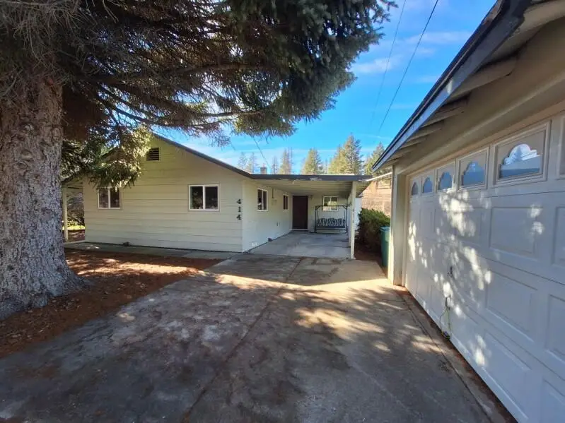 414 N Baker Avenue, Chiloquin, OR 97624 - #1