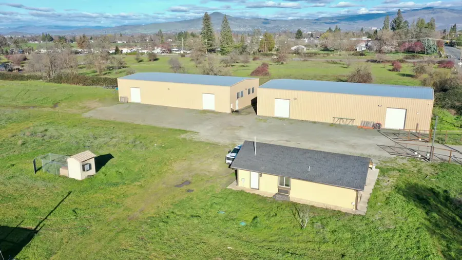 3060 S Stage Road, Medford, OR 97501 - #3