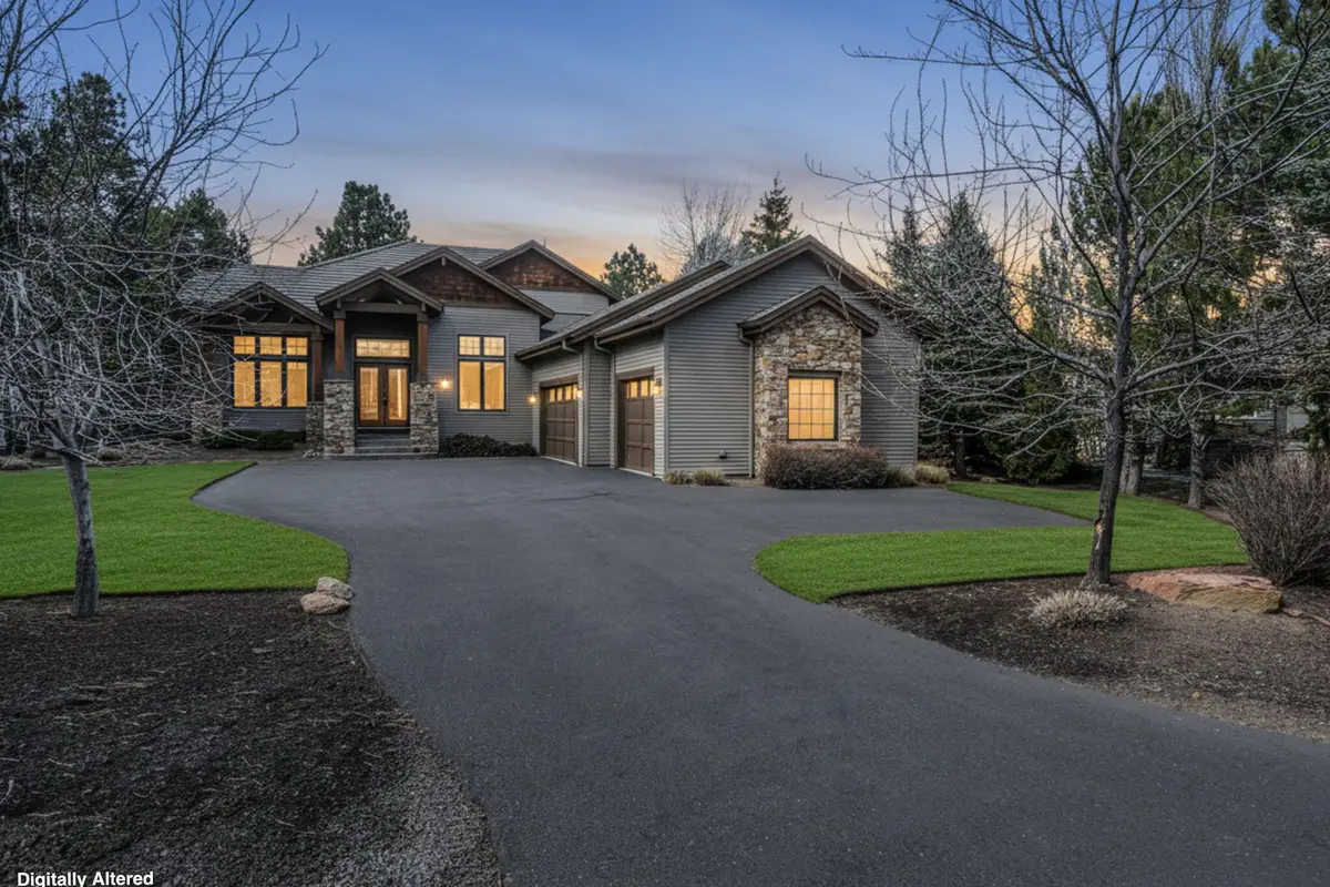 61548 Tam Mcarthur Loop, Bend, OR 97702 - #1