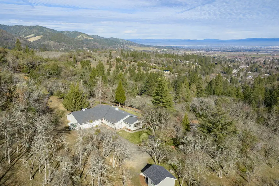 1000 Hill Street, Jacksonville, OR 97530 - #3