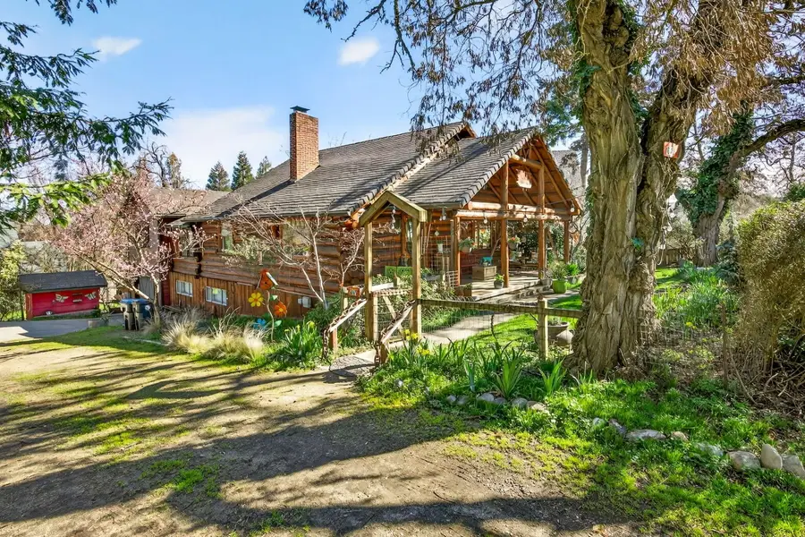 645 E California Street, Jacksonville, OR 97530 - #2