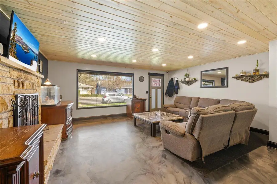 1408 Siskiyou Boulevard, Medford, OR 97504 - #2