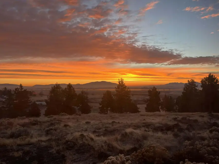 6710 Jake Road, Klamath Falls, OR 97601 - #2