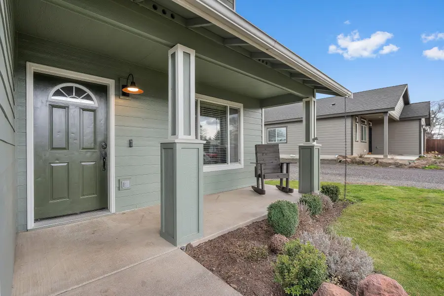 589 SE 10th Street, Madras, OR 97741 - #3