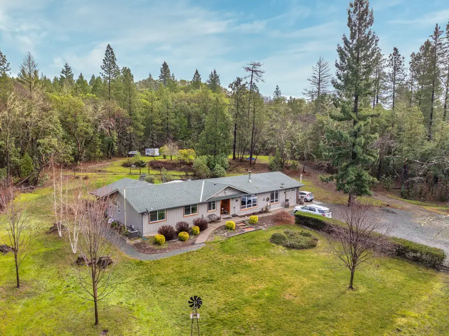 9728 Lower River Road, Grants Pass, OR 97526 - #3