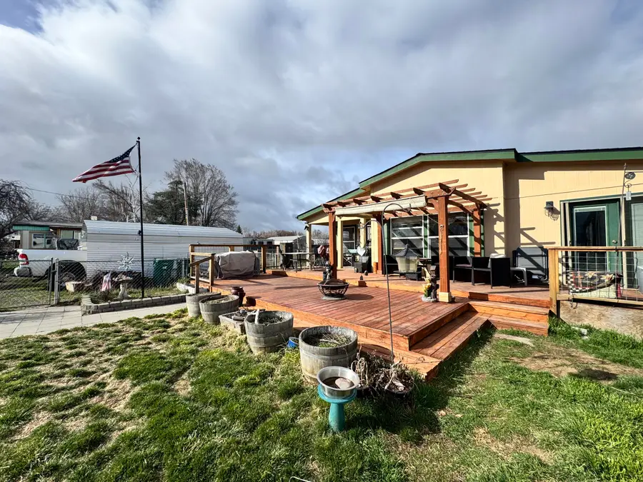 4258 Arthur Street, Klamath Falls, OR 97603 - #2