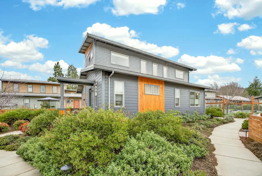 100 Dunn Circle, Ashland, OR 97520 - #2