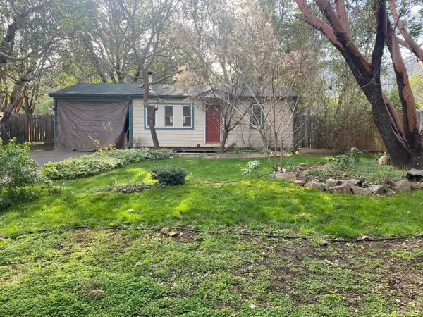 233 Upper Applegate Road, Jacksonville, OR 97530