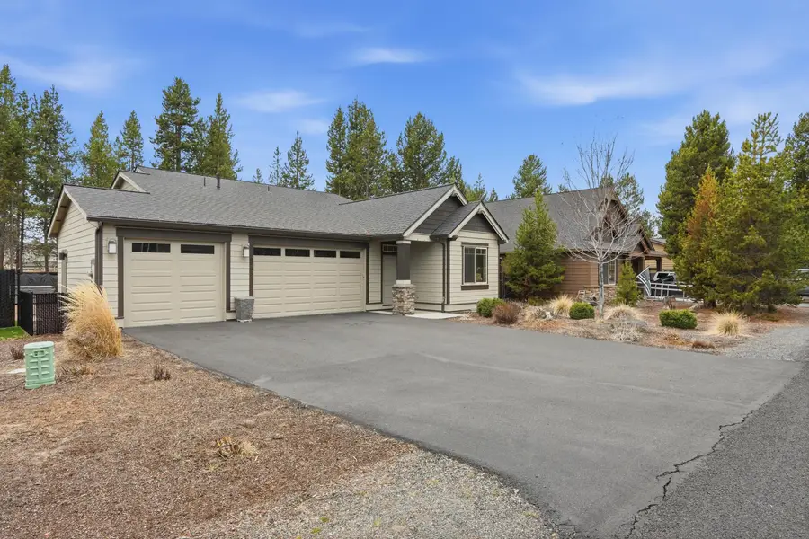 16501 Charlotte Day Drive, La Pine, OR 97739 - #3