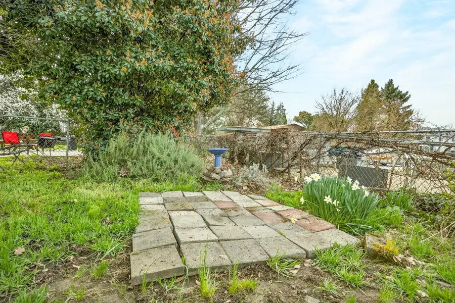 2001 Jubilant Avenue, Medford, OR 97504 - #3