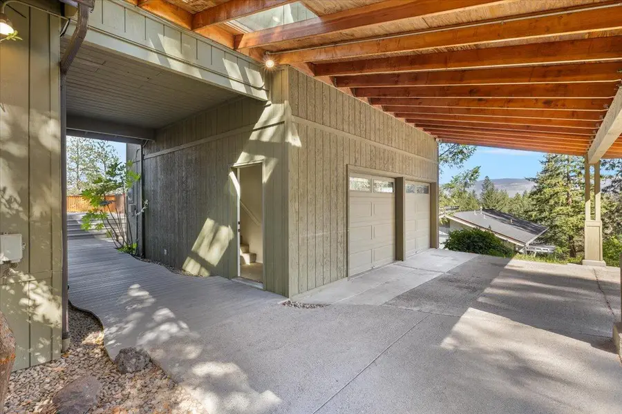 1105 Ivy Lane, Ashland, OR 97520 - #3