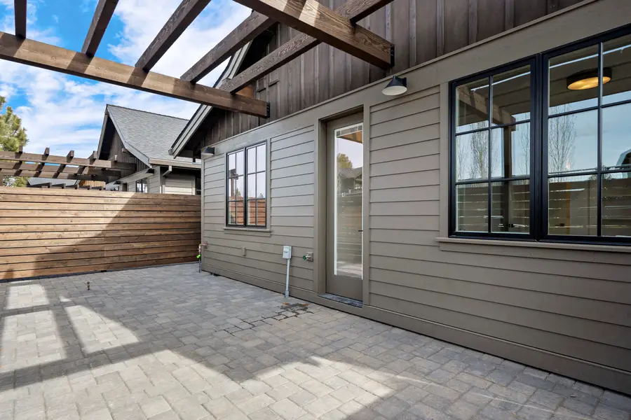 19114 Trailhead, Bend, OR 97702 - #2