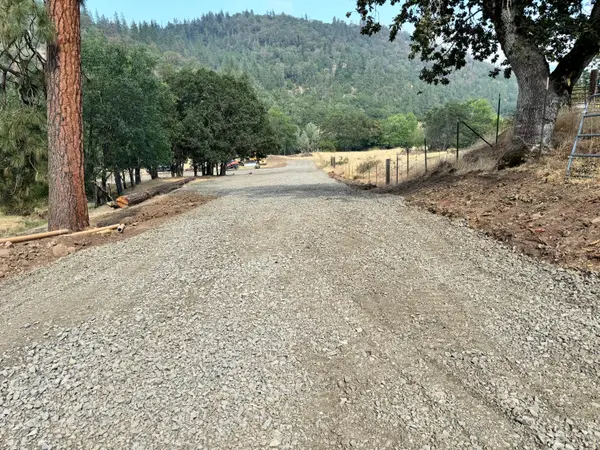 0 E Antelope Road #300, 301, Eagle Point, OR 97524