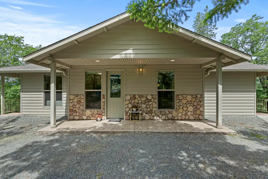 466 Three Pines Road, Grants Pass, OR 97526 - #2