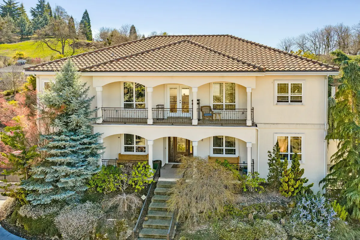 112 Monterey, Medford, OR 97504 - #1