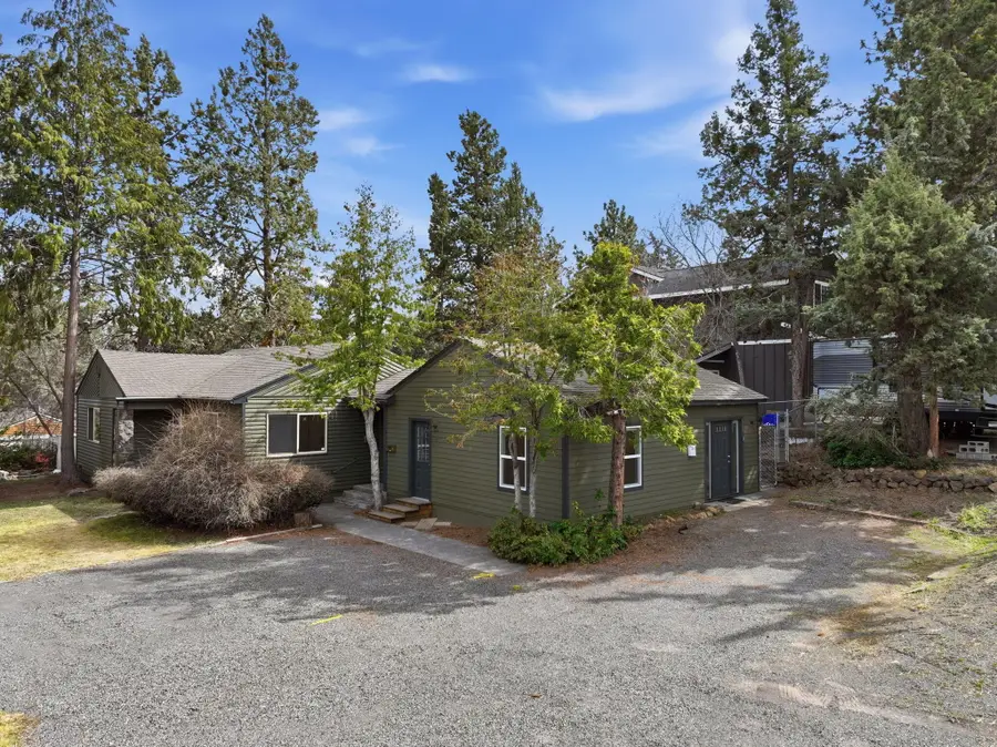 513 NE Irving Avenue, Bend, OR 97701 - #2