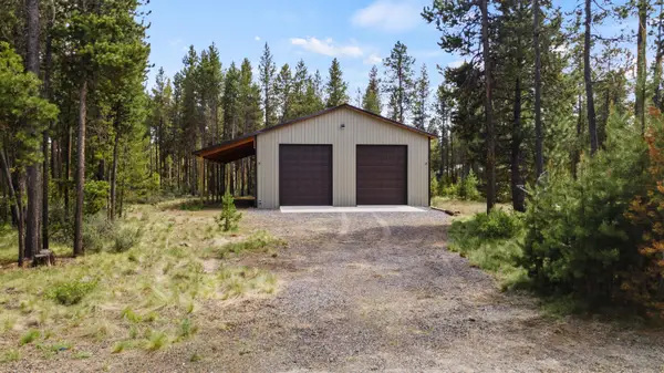 17049 Laguna Road, Bend, OR 97707