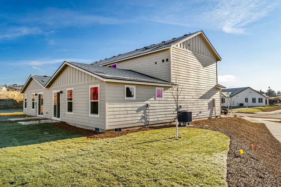 900 SE Starview Avenue #Lot 26, Madras, OR 97741 - #3