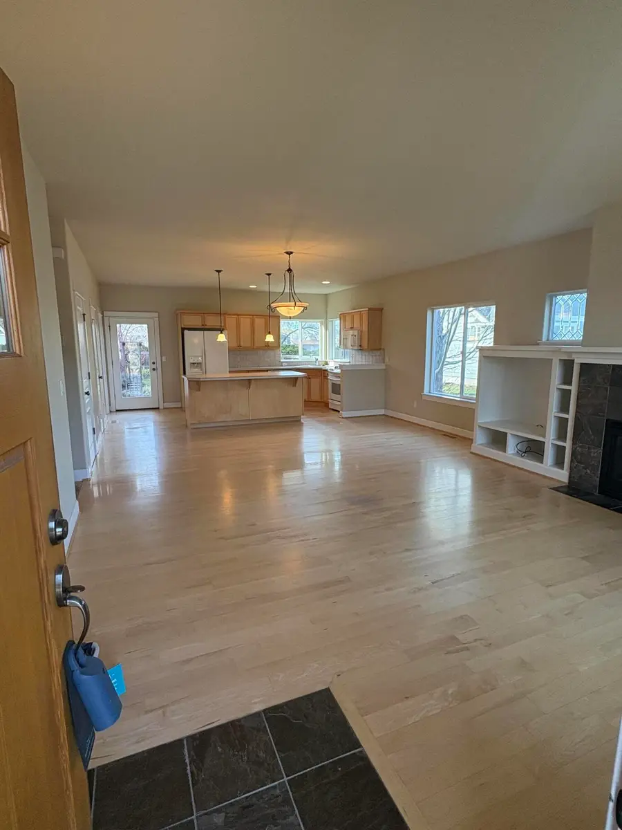 1642 NW Hemlock Avenue, Redmond, OR 97756 - #3