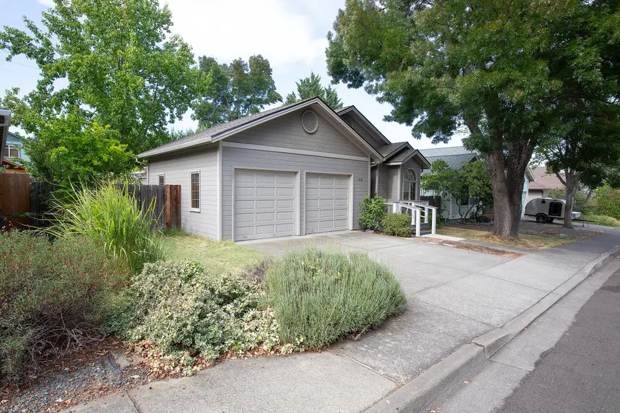 159 N Wightman Street, Ashland, OR 97520 - #2