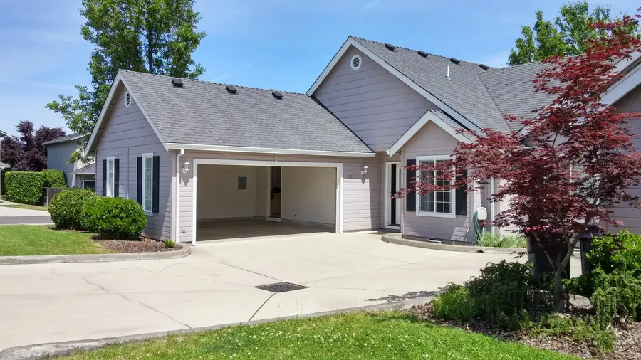 1537 Hartell Street, Medford, OR 97504 - #3