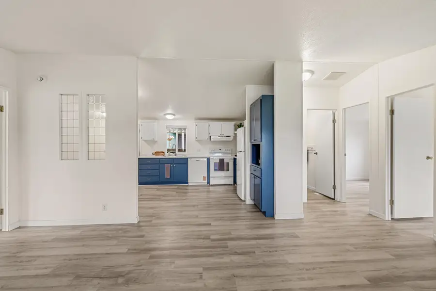 1570 S Peach Street #SPC 100, Medford, OR 97501 - #2