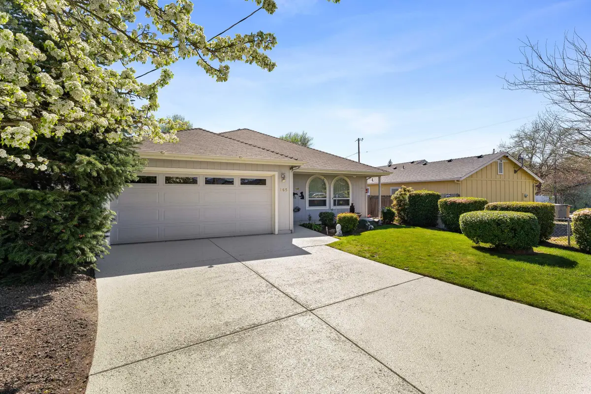165 NW Midland Avenue, Grants Pass, OR 97526 - #1