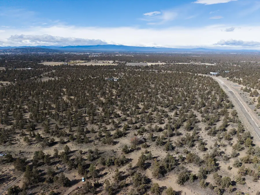 63805 Cricketwood Road, Bend, OR 97701 - #2