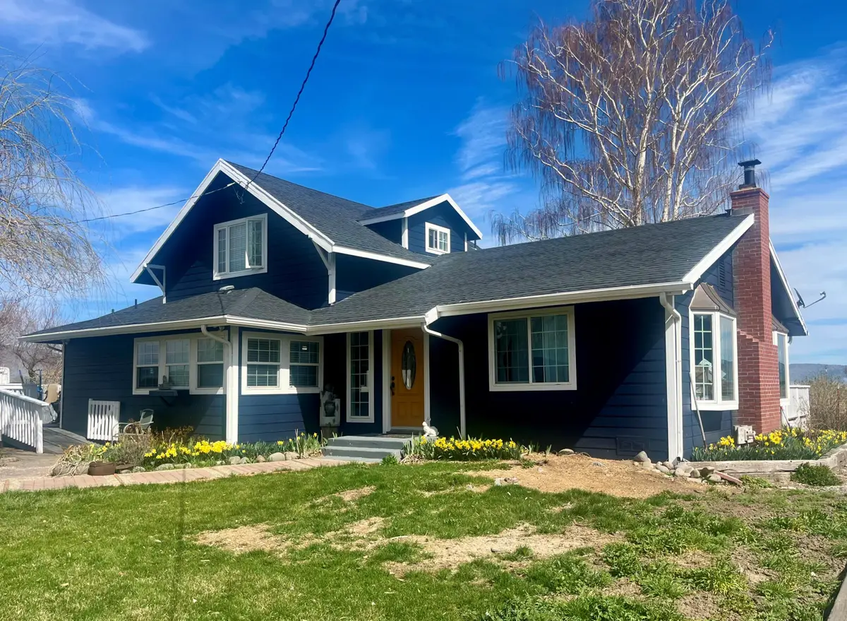 8220 Washburn Way, Klamath Falls, OR 97603 - #1