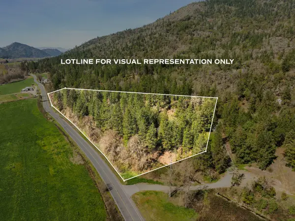 11524 N Applegate Road, Grants Pass, OR 97527