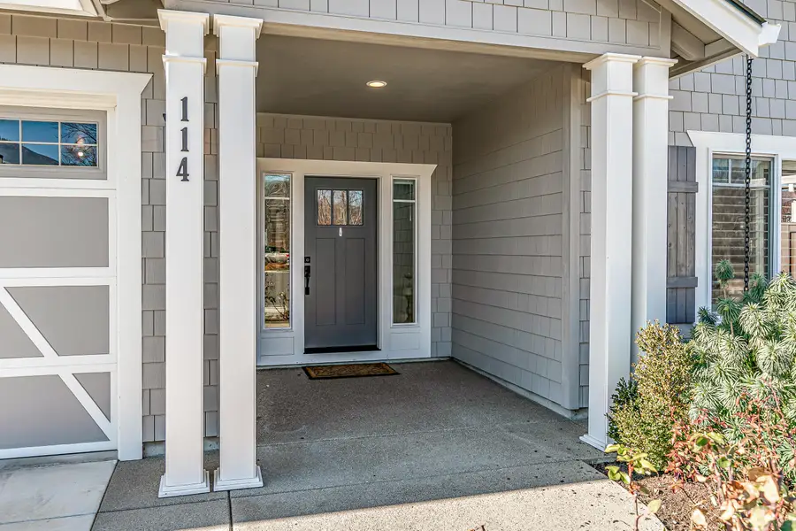 114 Connecticut Court, Medford, OR 97504 - #3