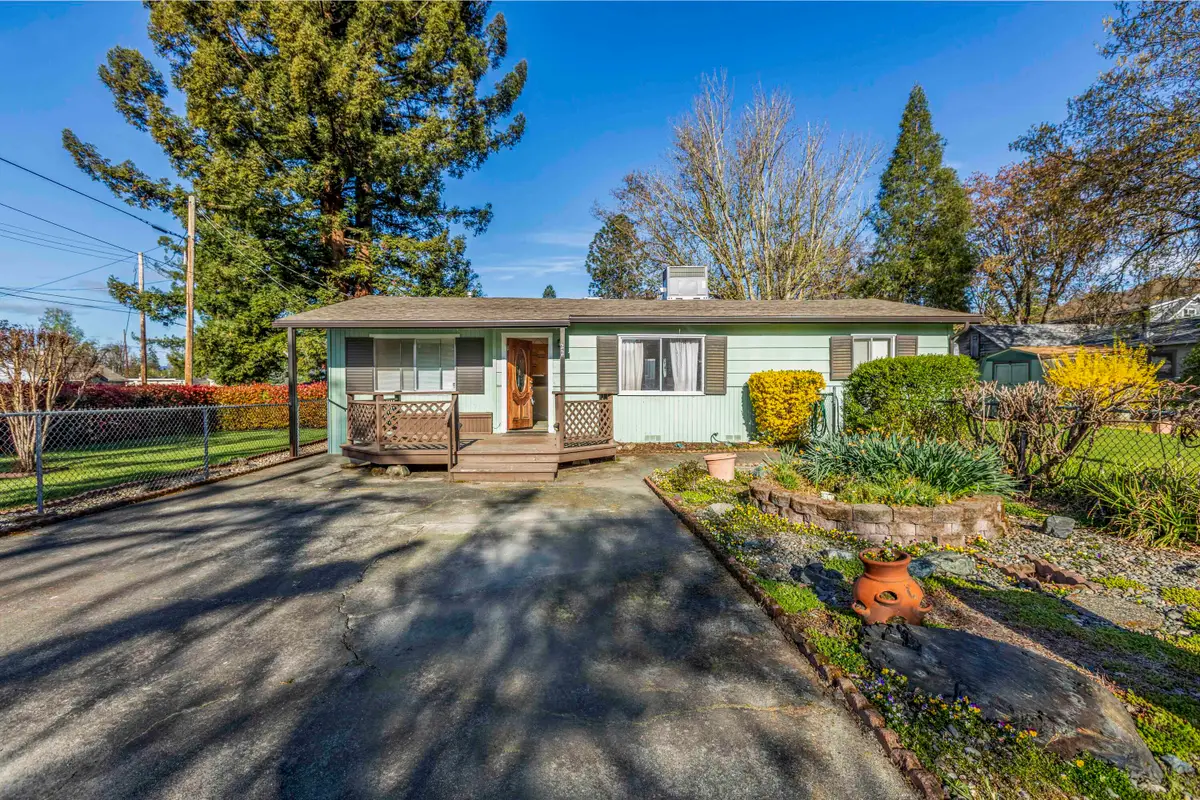 22 SW Elm Street, Grants Pass, OR 97526 - #1