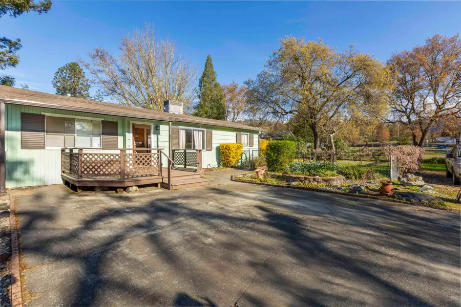 22 SW Elm Street, Grants Pass, OR 97526 - #2