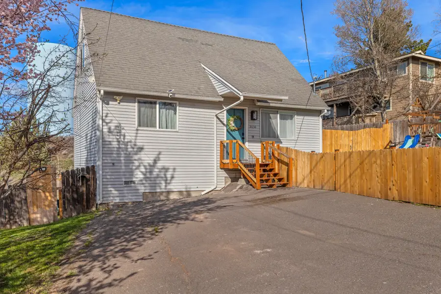 2030 Sargent Avenue, Klamath Falls, OR 97601 - #2