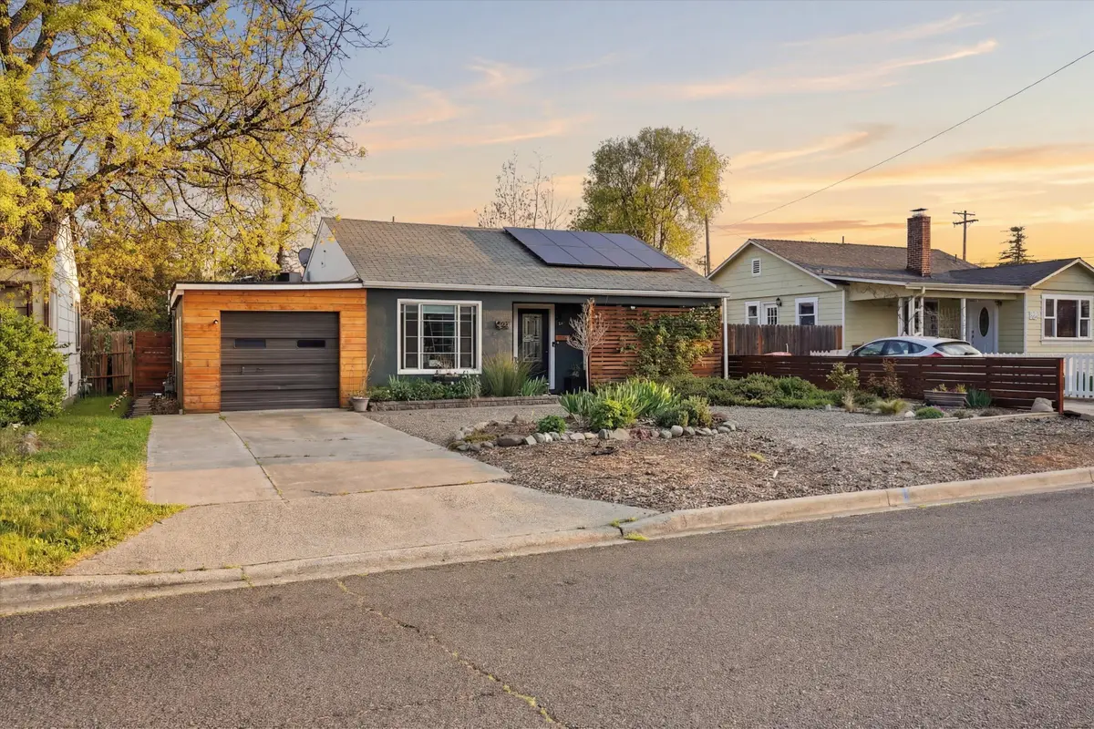 917 Grant Avenue, Medford, OR 97501 - #1