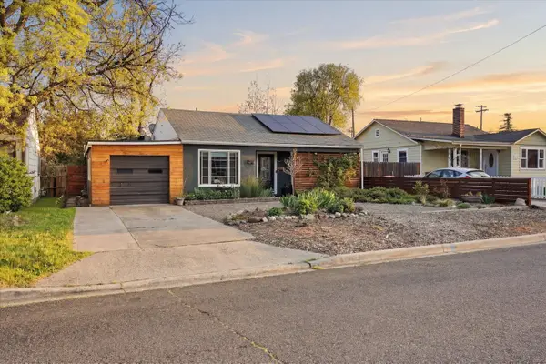 917 Grant Avenue, Medford, OR 97501