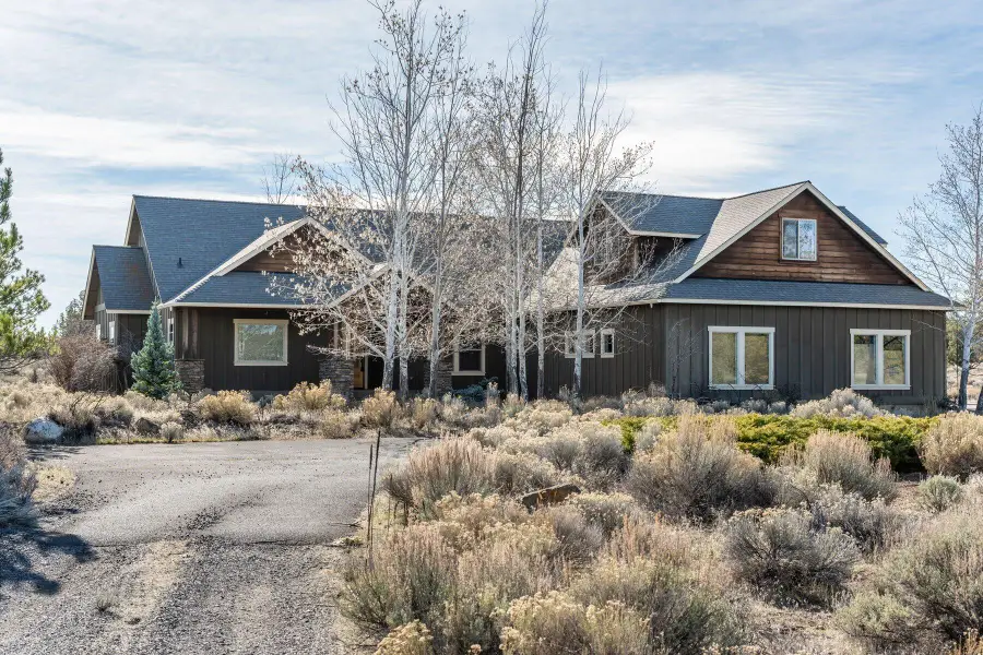 6720 NW Larch Drive, Redmond, OR 97756 - #2