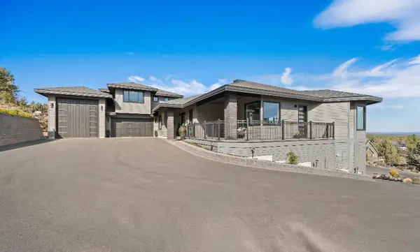 10504 Bitterbrush Court, Redmond, OR 97756