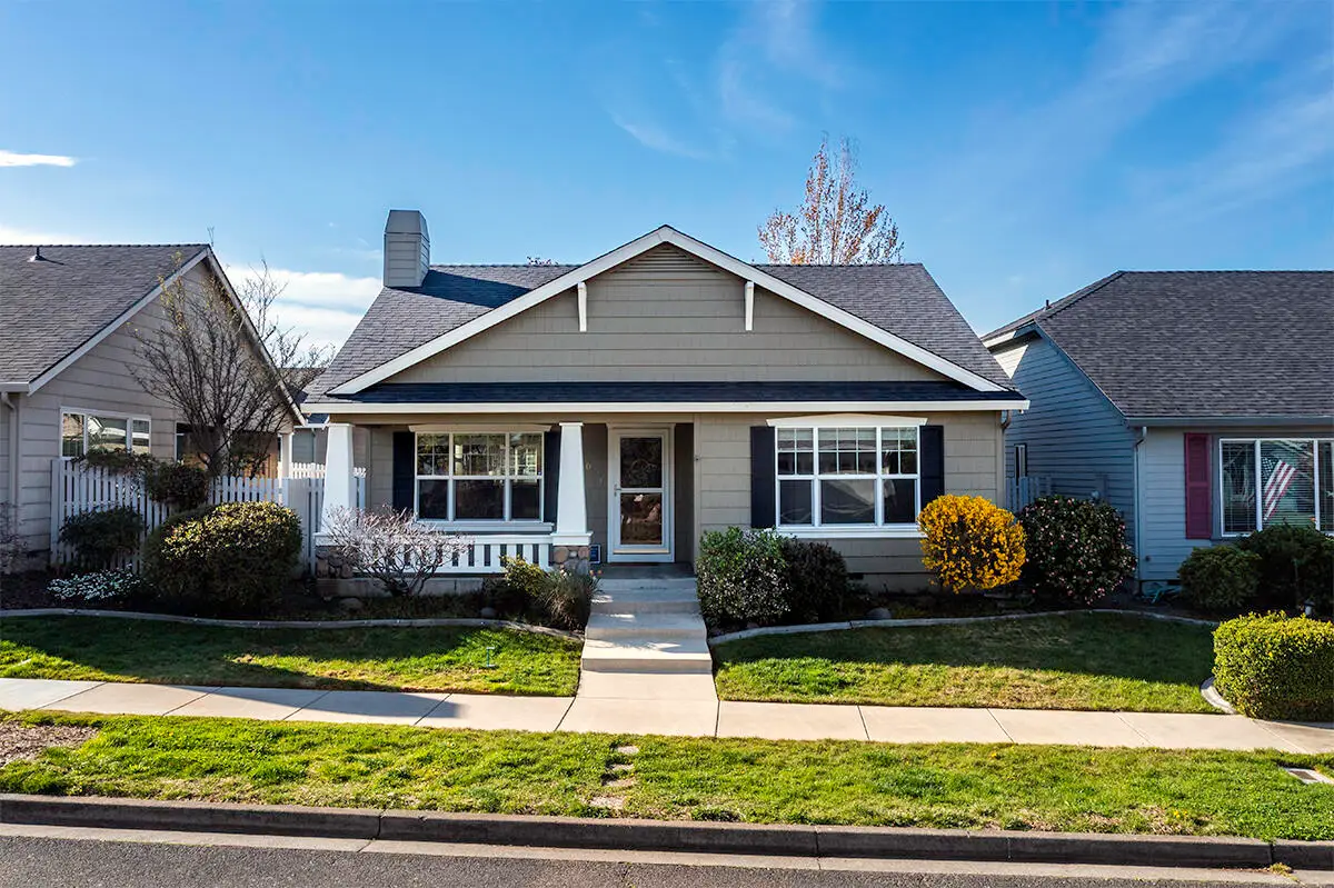 3350 Edgewater Drive, Medford, OR 97504 - #1