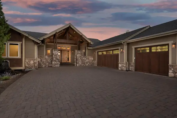 3419 NW Fairway Heights Drive, Bend, OR 97703