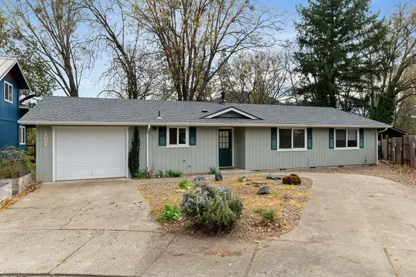 107 Marie Circle, Rogue River, OR 97537