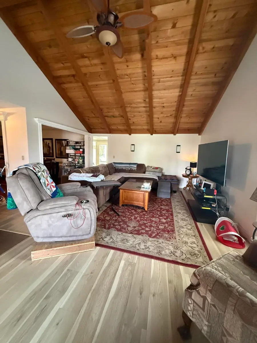 1990 Lawnridge Street, Medford, OR 97504 - #3