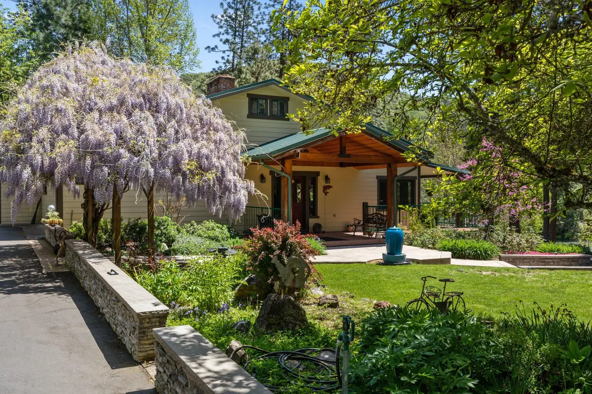 13327 Highway 234, Gold Hill, OR 97525 - #1