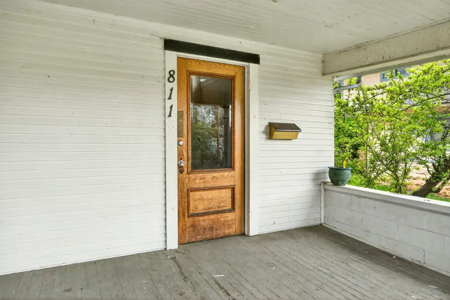 811 NW 5th Street, Grants Pass, OR 97526 - #3