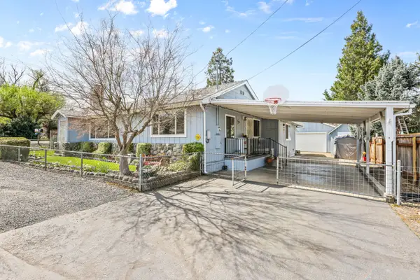 2590 Happy Valley Drive, Medford, OR 97501