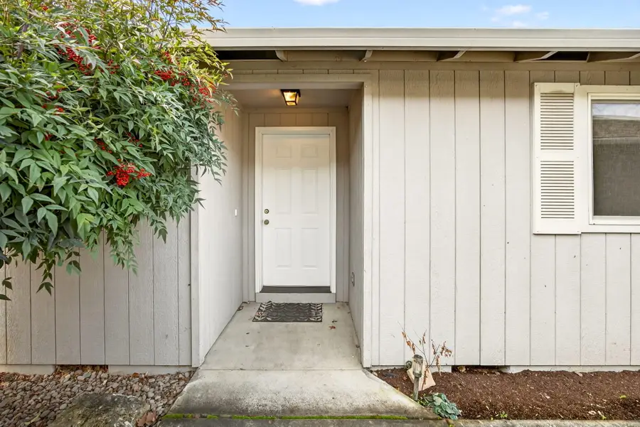 460 Montclair Way, Eagle Point, OR 97524 - #2